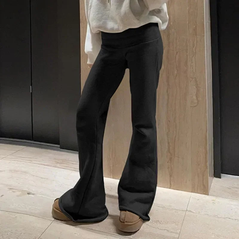 GlowCurve™ Flare Pants